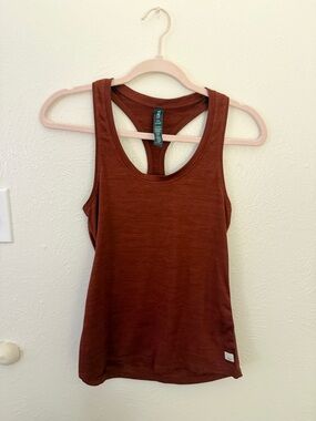 Vuori Tank Top